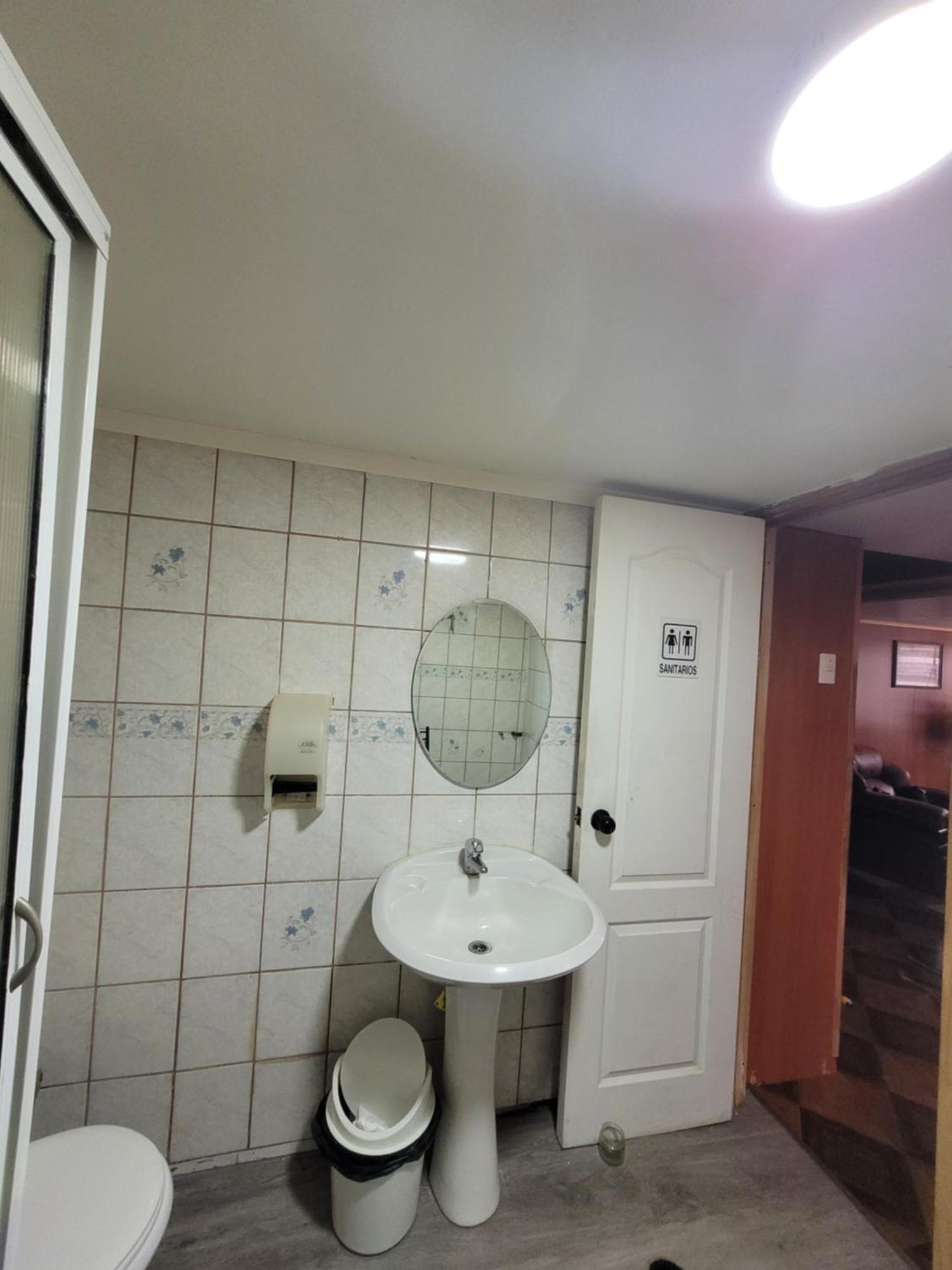 Hostal Traveltour El Campesino Пуерто Наталес Екстериор снимка